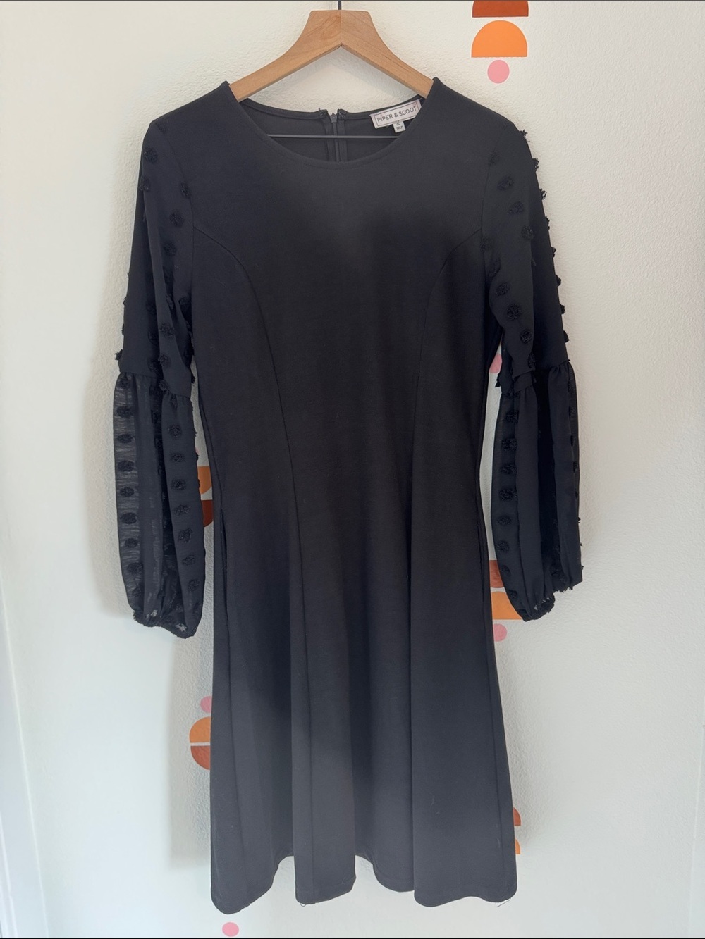 Black Long-Sleeve Puff-Sleeve Dress N0122